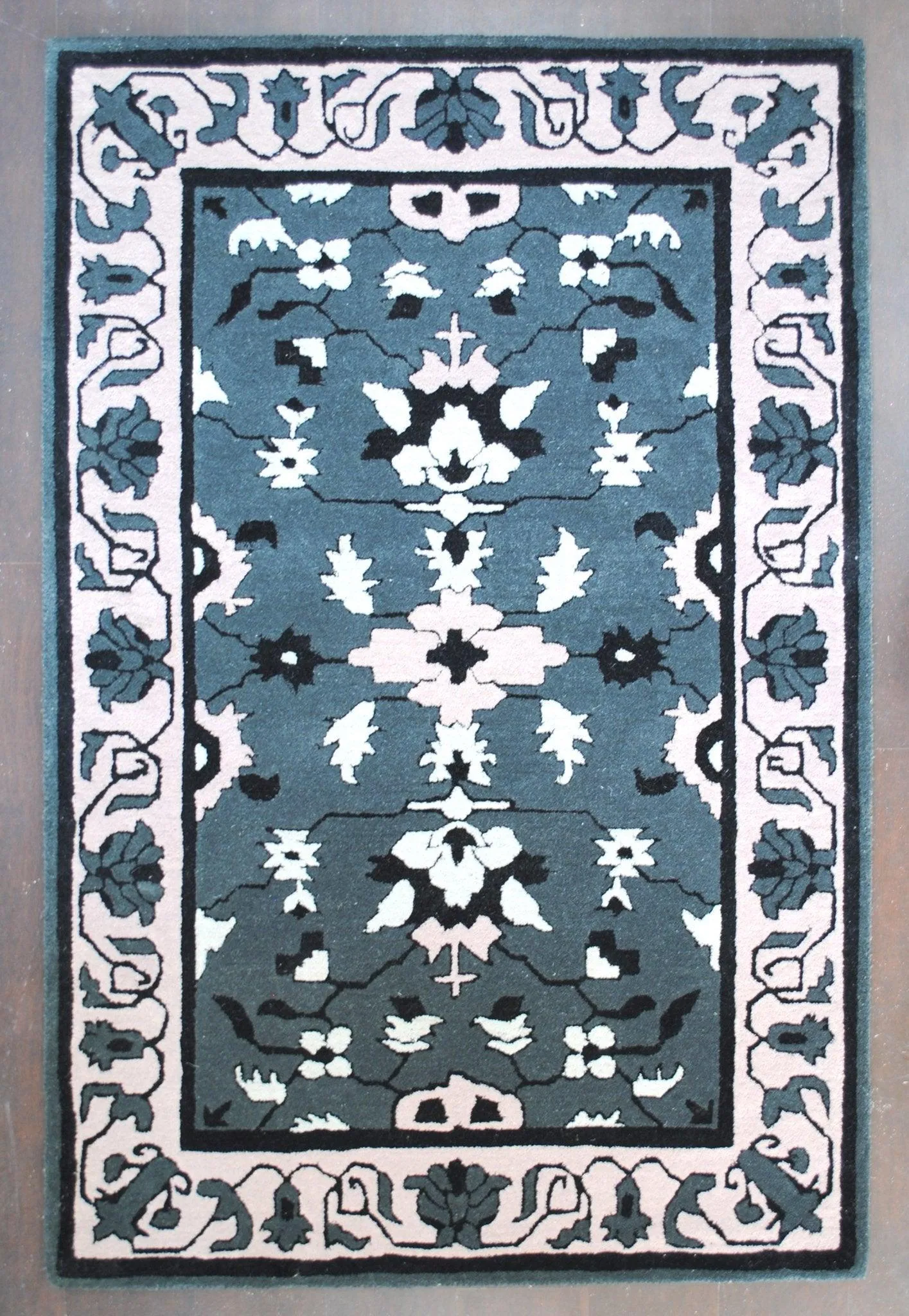 ALTHEDA HANDTUFTED WOOL CARPET