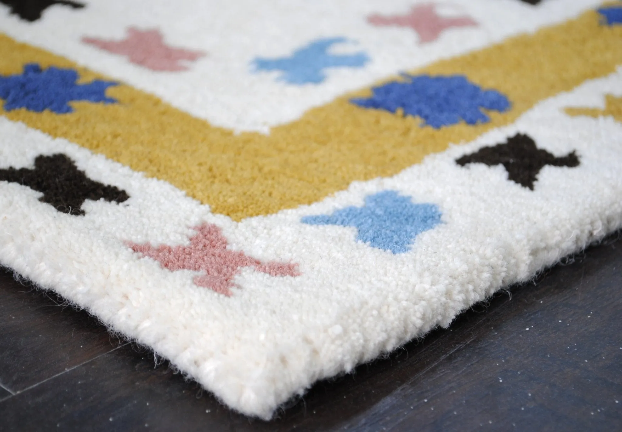 INGRID  HANDTUFTED WOOL CARPET