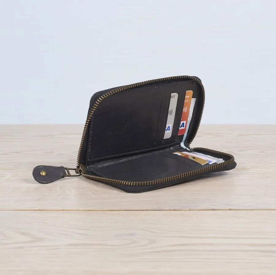 Leather Zip-up Wallet