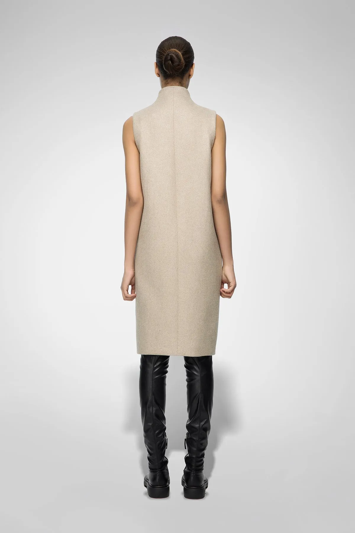 Muller - Latte Wool Vest